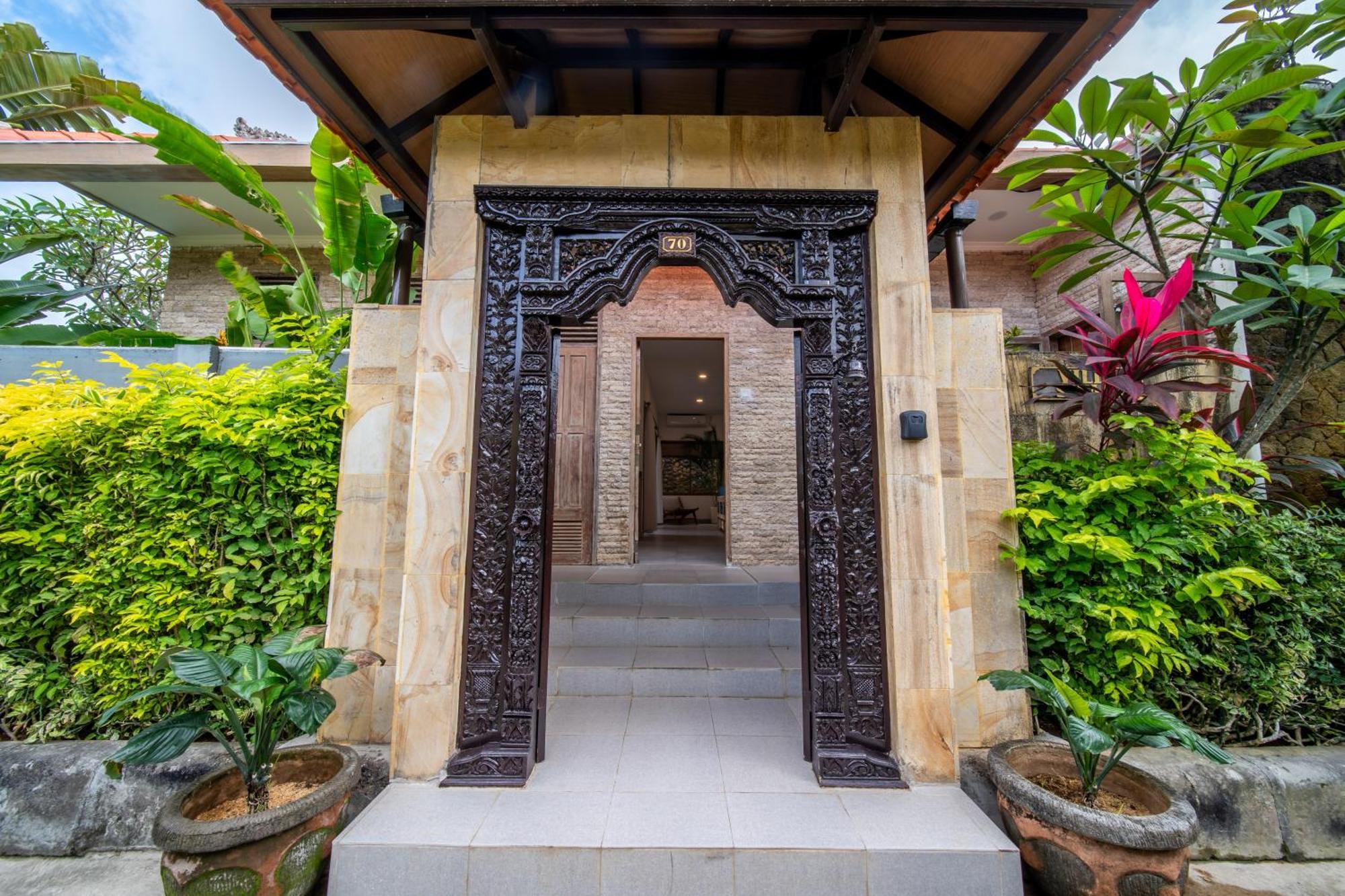 Tropical Villa Senang أُلُواتو المظهر الخارجي الصورة